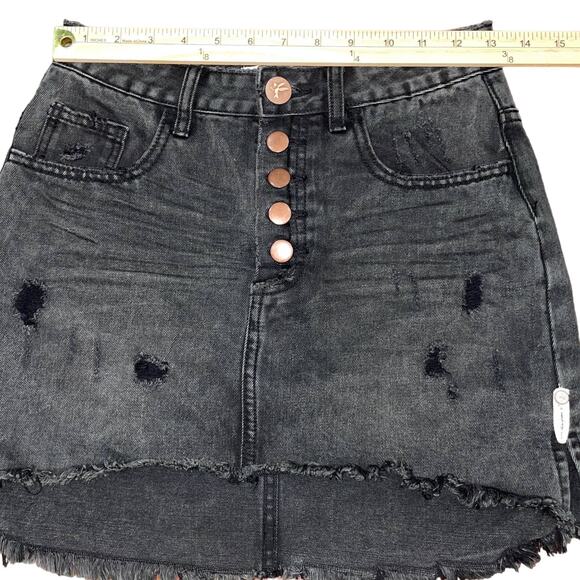 ONE X ONE TEASPOON Black Distressed Denim 2020 Mini Skirt Size 27 - Picture 8 of 10